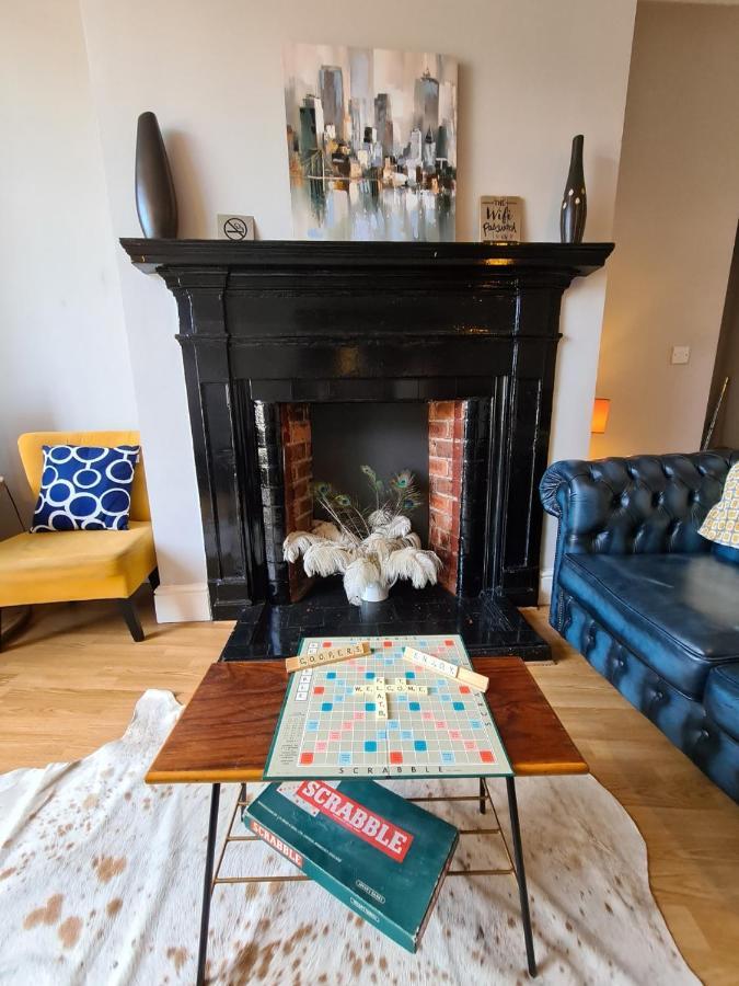 Coopers, Ground Floor Apartment With 2 Bedrooms And 2 Bathrooms Within A Georgian Listed Building 特伦特河畔伯顿 外观 照片